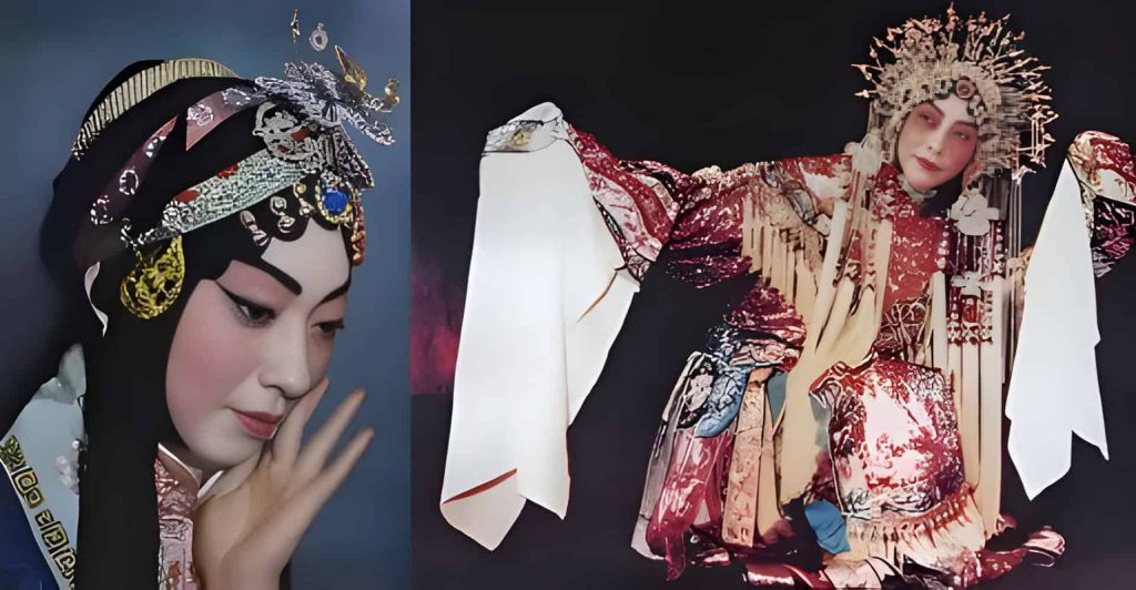 Peking Opera, Tianleyuan Grand Theater, Beijing, China, traditional Chinese culture, opera show, stage photo.
