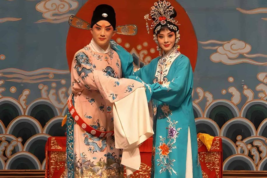 Peking Opera, Tianleyuan Grand Theater, Beijing, China, traditional Chinese culture, opera show, stage photo.