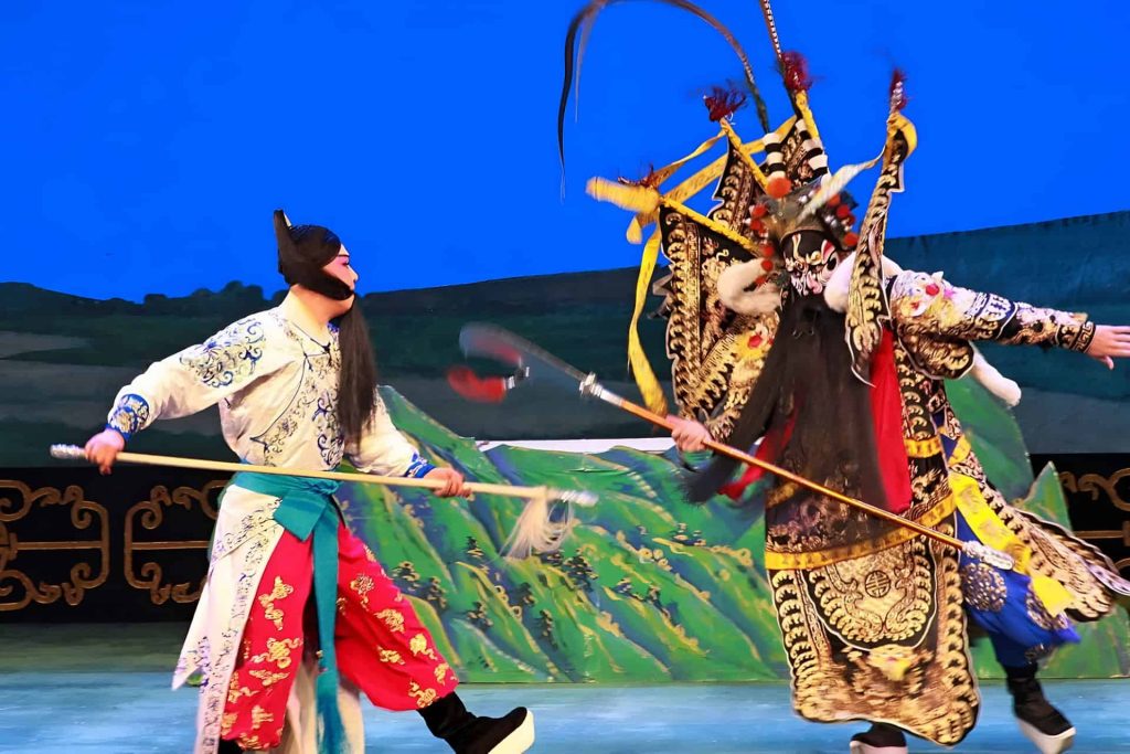Tianleyuan Theater stage performance – Traditional Peking Opera and acrobatics show in Beijing